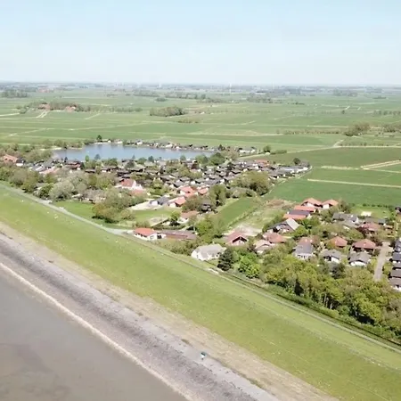 Holiday home G28 Eingezaeuntes Mit Infrarotkabine Butjadingen